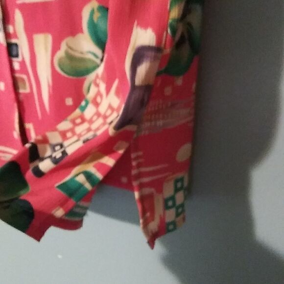 Vintage Hawaiian button down shirt - Picture 3 of 11